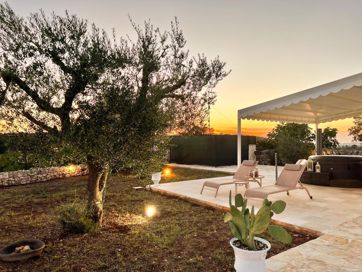 Enjoytrulli - Countryside Villa Noci Esterno foto