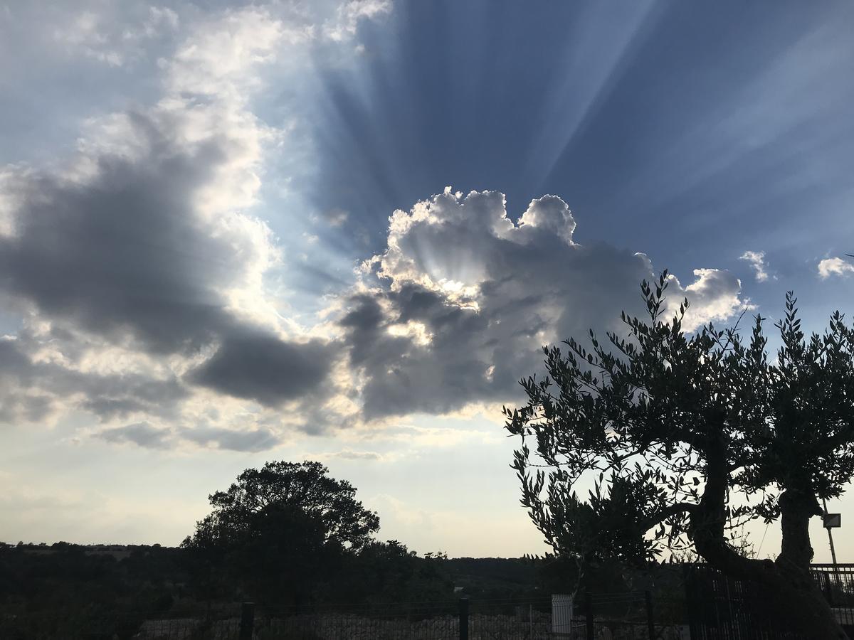 Enjoytrulli - Countryside Villa Noci Esterno foto